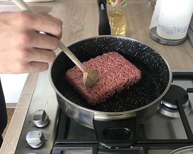 Surové mäso